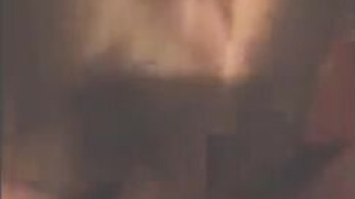 Любительское видео молодухи глубоко сосущей болт своему дружку