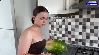 На секс намекаешь? Ну ок, только парню скажу, что он теперь куколд